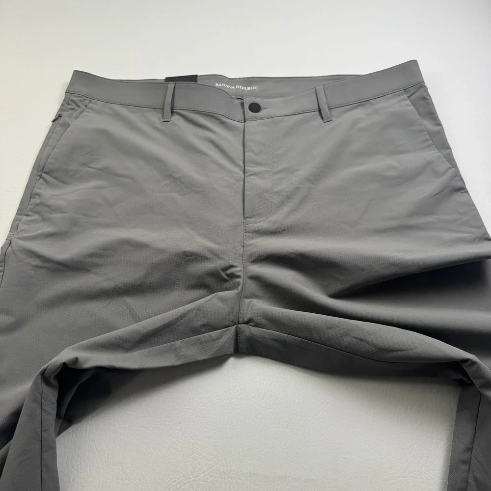 Banana Republic Mens Gray Flat Front Performance Pants 40x30 New 1557516